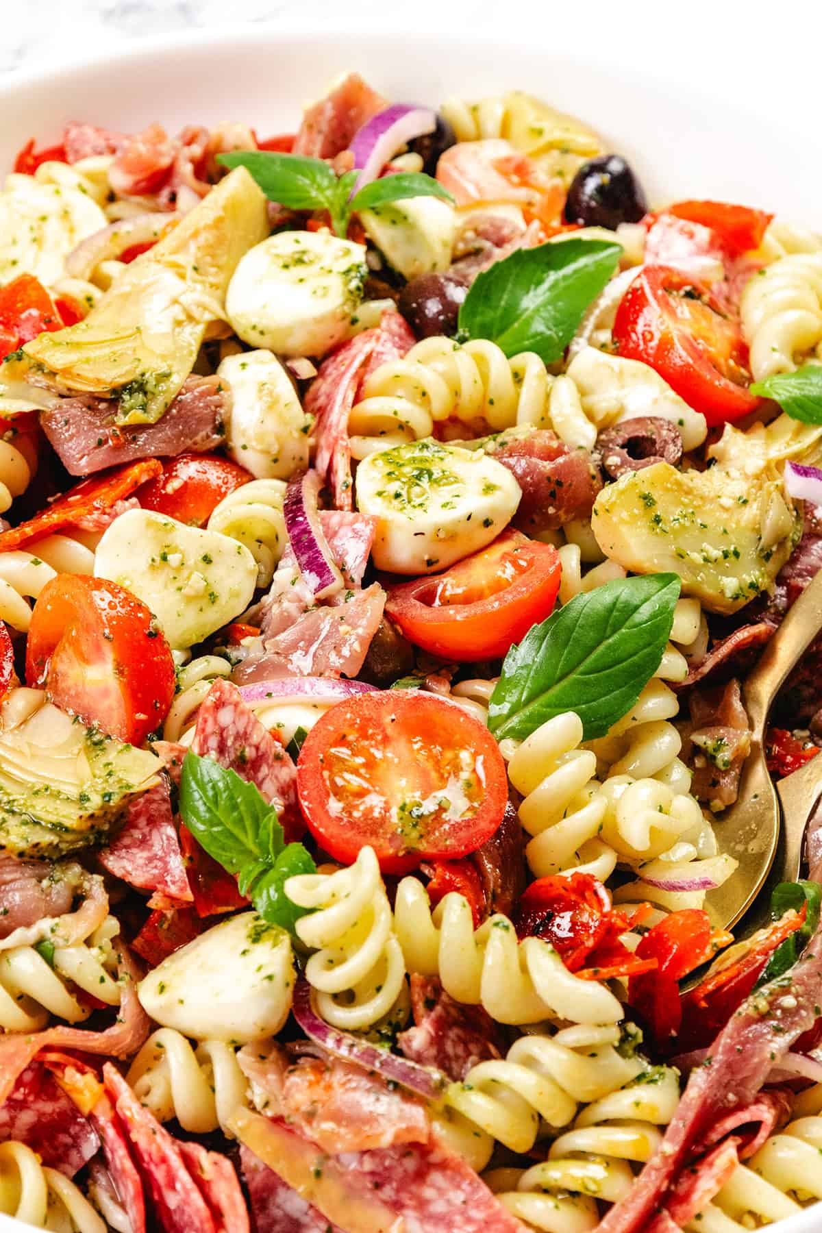 Crafting the Best Italian Antipasto Pasta Salad: Key Ingredients & Tips